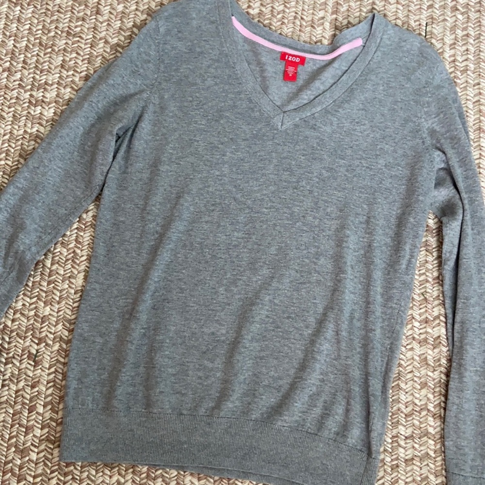 Women’s IZOD Classic V-neck Cotton Sweater Medium